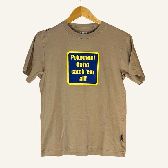Pokémon‎ x Uniqlo “Gotta Catch ’Em All!” Graphic Khaki Tee Unisex XS - Picture 1 of 7